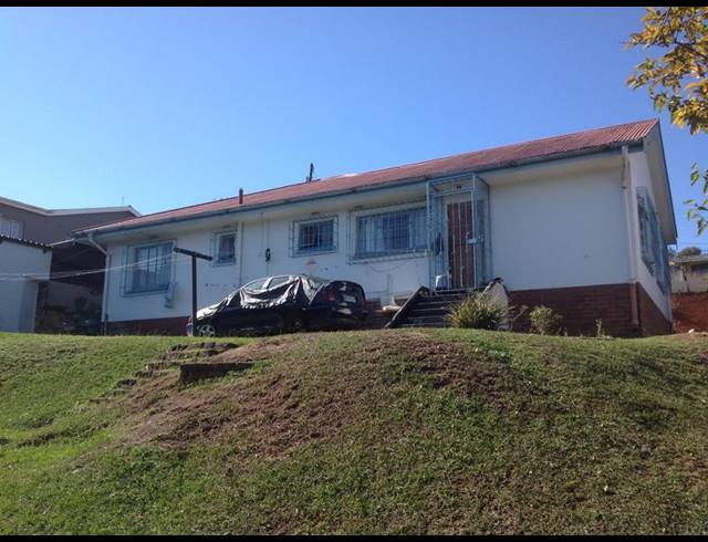 4 BEDROOM HOUSE FOR SALE IN WOODLANDS